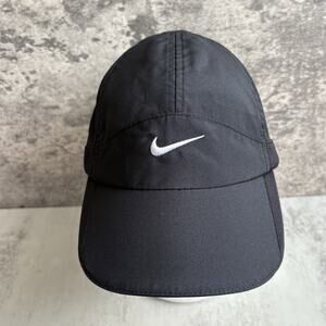 NIKE Hat Mens Black Strapback Tailwind 7 Panel Reflective Featherlight Dri-fit